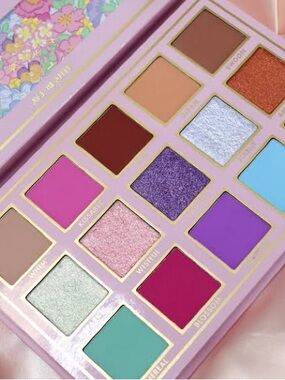 Ace Beauty Whimsical Bloom